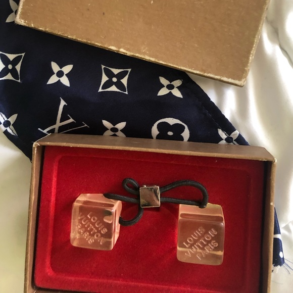 Louis Vuitton cube hair the - Picture 5 of 6